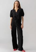 Load image into Gallery viewer, Ott Semi High Rise Cargo Pant in Black
