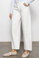 Load image into Gallery viewer, Column Ankle Jean Bleached White