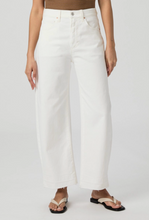 Load image into Gallery viewer, Arellia Ankle Barrel Leg in Ecru