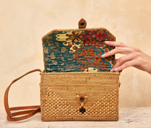 Load image into Gallery viewer, Ata Vine Rectangle Box Crossbody Bag
