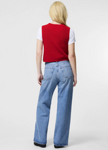 Load image into Gallery viewer, Mozart Sleeveless Crewneck Sweater