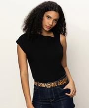 Load image into Gallery viewer, Shoulder Twist Top