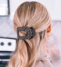 Load image into Gallery viewer, Quilted Medium Flat Round Hair Clip