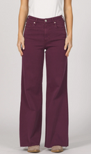 Load image into Gallery viewer, Fiona Wide Leg Jean in Fig