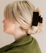 Load image into Gallery viewer, Claw Clip - Mahagony