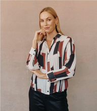 Load image into Gallery viewer, Pleated Button Down