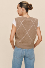 Load image into Gallery viewer, Argyle Vest in Spiced Chai