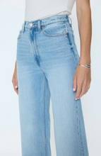Load image into Gallery viewer, Lana Wide Leg Jean in Perspective