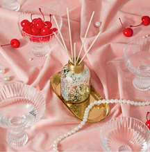 Load image into Gallery viewer, Blue Jean Mercury Iridescent Reed Diffuser