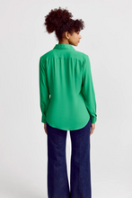 Load image into Gallery viewer, The Signature Shirt in Kelly Green