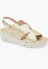 Load image into Gallery viewer, Gold Max Platino Sandal