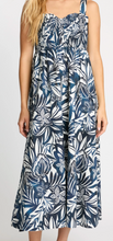 Load image into Gallery viewer, Josephine Dress in Woodblock Palm