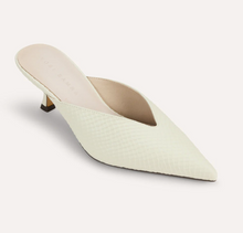 Load image into Gallery viewer, Remi Mule in Cream Leather Croc