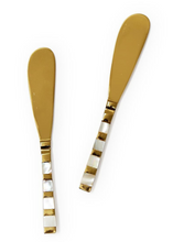 Load image into Gallery viewer, Mother of Pearl Spreader Set
