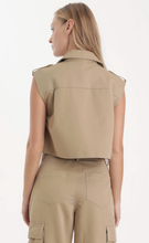 Load image into Gallery viewer, Sola Trench Vest
