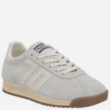 Load image into Gallery viewer, Runner Sneaker in Ice