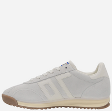 Load image into Gallery viewer, Runner Sneaker in Ice