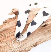 Load image into Gallery viewer, Pearl Open Heart on Scarf Necklace