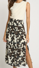 Load image into Gallery viewer, Glenda Skirt