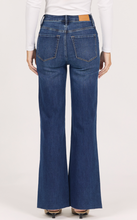 Load image into Gallery viewer, Fiona Wide Leg Jean in Spotlight