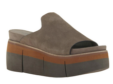 Load image into Gallery viewer, Otter Platform Sandals