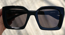 Load image into Gallery viewer, Coco Sunglasses
