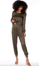 Load image into Gallery viewer, Rib Mix Pocket Jogger in Army Green
