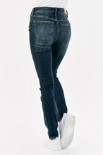 Load image into Gallery viewer, Stella Super High Rise Slim Straight Jean in Bastille

