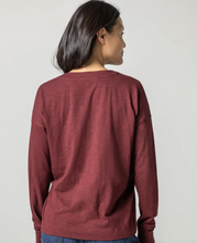Load image into Gallery viewer, Tapered Trim V-Neck in Merlot
