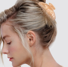 Load image into Gallery viewer, Marble Claw Clip
