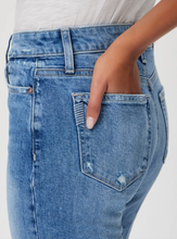 Load image into Gallery viewer, Leenah Ankle Wide Leg Jean
