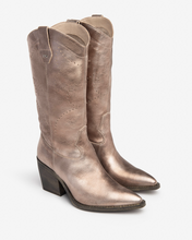 Load image into Gallery viewer, Torba Leather Boots
