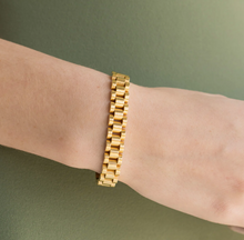 Load image into Gallery viewer, Gold Watch Band Bracelet
