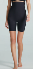 Load image into Gallery viewer, Zone Smoothing High-Waisted Short-Black
