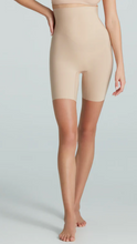 Load image into Gallery viewer, Zone Smoothing High-Waisted Short-Beige

