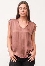 Load image into Gallery viewer, YANIS V-NECK SLEEVELESS TOP MARRON
