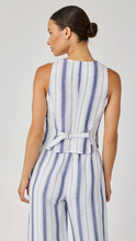 Load image into Gallery viewer, Cinch Back Vest
