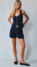Load image into Gallery viewer, Double Pleat Short - Italian Navy
