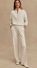 Load image into Gallery viewer, The Wide Leg Pant 28&quot;
