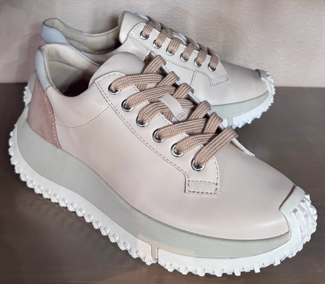 Kapok Soon Sneaker in Cream
