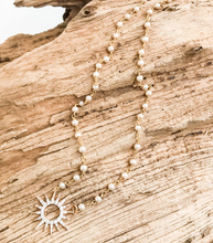 Load image into Gallery viewer, Rhinestone Starburst on 16&quot; Rosary
