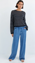 Load image into Gallery viewer, Crew Neck Sweater
