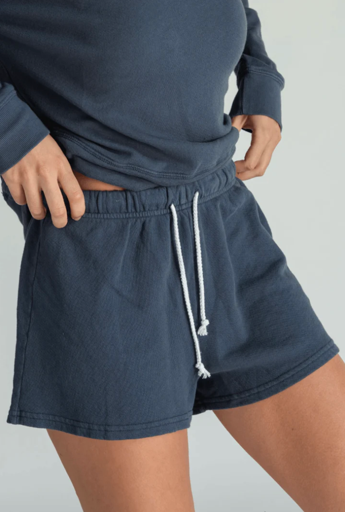 Layla Sweatshort in Night