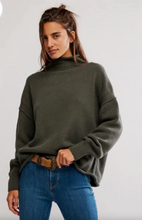 Load image into Gallery viewer, Torres Roll Neck Pullover in Army
