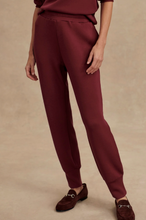 Load image into Gallery viewer, The Slim Cuff Pant 27.5&quot; in New Maroon
