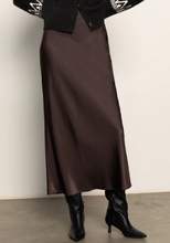 Load image into Gallery viewer, Everyday Maxi Skirt in Semi Sweet
