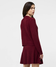 Load image into Gallery viewer, Vhari Knit Classic Sweater
