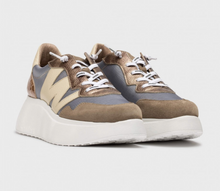 Load image into Gallery viewer, Grey ROMA 31 Sneakers
