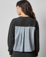 Load image into Gallery viewer, Chambray Pleat Back Pullover
