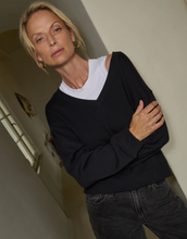 Load image into Gallery viewer, Joan Sleeveless Mock Neck
